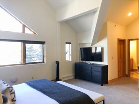 Bear Creek Lodge