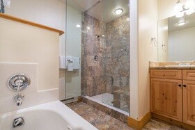 Bear Creek Lodge