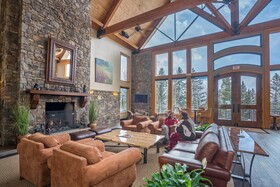Bear Creek Lodge
