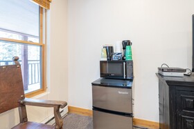 Bear Creek Lodge