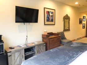 Bear Creek Lodge