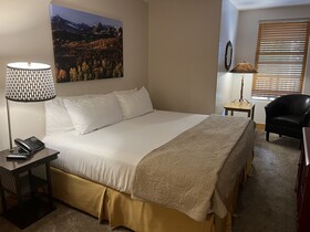 Bear Creek Lodge