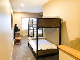 Bear Creek Lodge