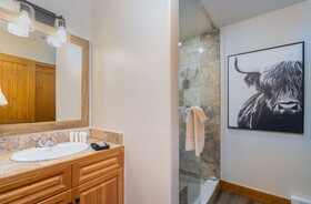 Bear Creek Lodge