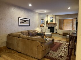 Bear Creek Lodge
