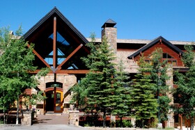 Bear Creek Lodge