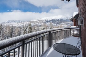 Bear Creek Lodge