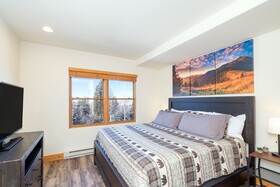 Bear Creek Lodge