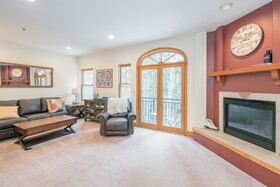 Bear Creek Lodge