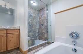 Bear Creek Lodge