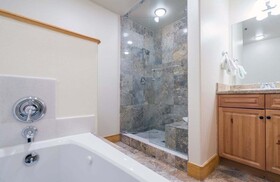 Bear Creek Lodge