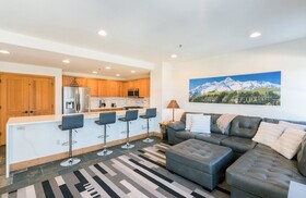 Bear Creek Lodge