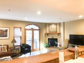 Bear Creek Lodge