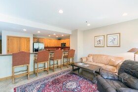 Bear Creek Lodge