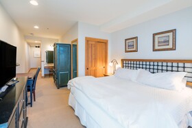 Bear Creek Lodge