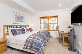 Bear Creek Lodge