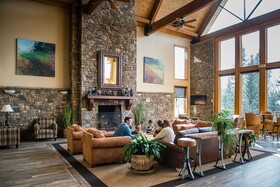 Bear Creek Lodge