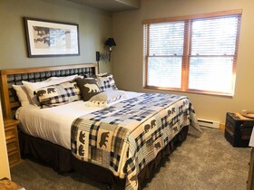 Bear Creek Lodge