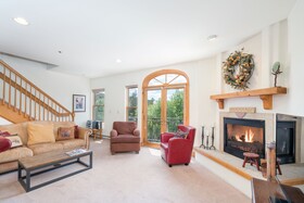 Bear Creek Lodge