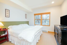 Bear Creek Lodge