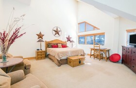 Bear Creek Lodge