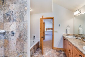 Bear Creek Lodge