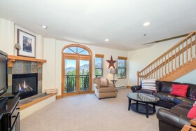 Bear Creek Lodge