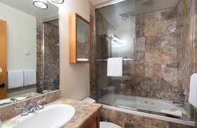 Bear Creek Lodge