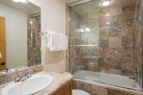 Bear Creek Lodge