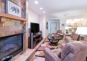 Bear Creek Lodge