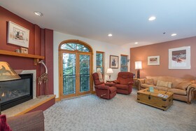 Bear Creek Lodge