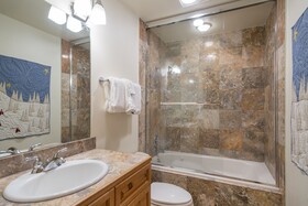 Bear Creek Lodge
