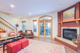 Bear Creek Lodge