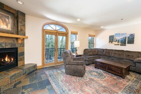 Bear Creek Lodge