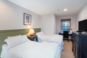 Bear Creek Lodge