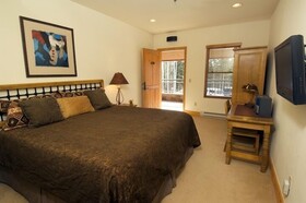 Bear Creek Lodge