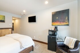 Bear Creek Lodge