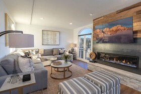 Bear Creek Lodge