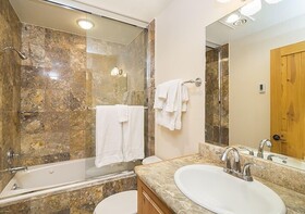 Bear Creek Lodge