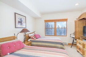Bear Creek Lodge