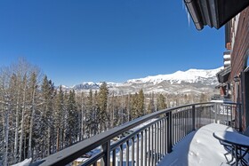 Bear Creek Lodge