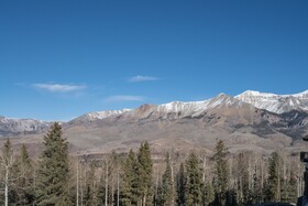Bear Creek Lodge
