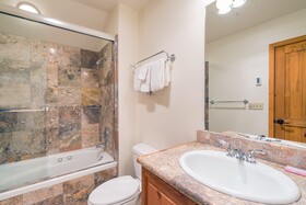 Bear Creek Lodge