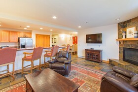 Bear Creek Lodge