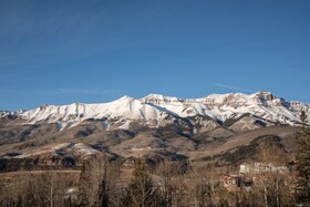 Bear Creek Lodge