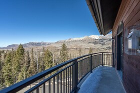 Bear Creek Lodge