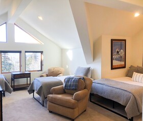Bear Creek Lodge