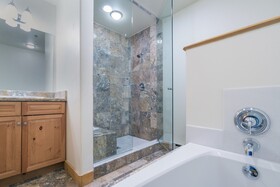 Bear Creek Lodge