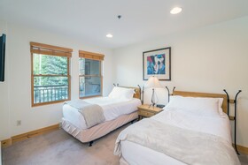 Bear Creek Lodge