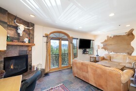 Bear Creek Lodge